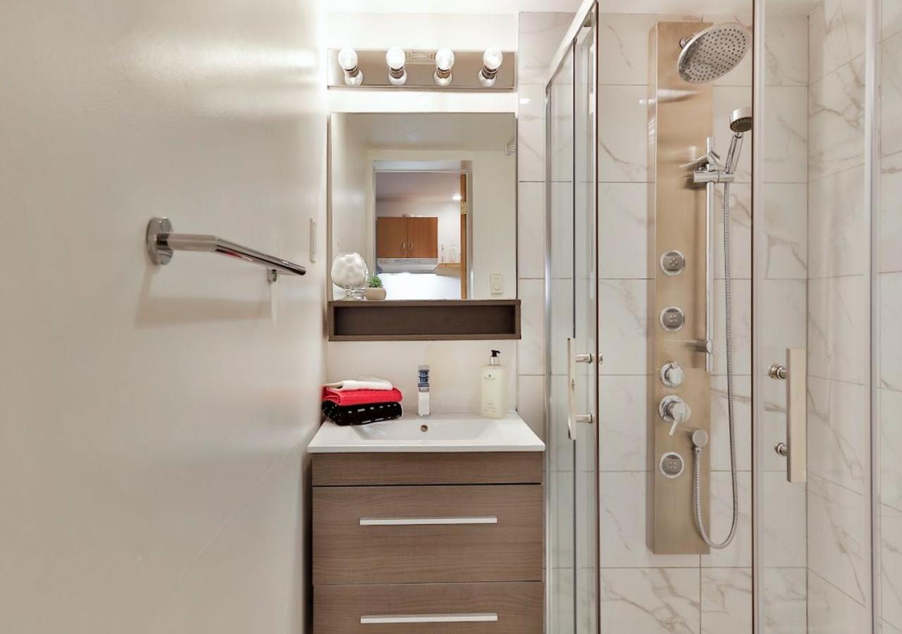 Apartment 100 Meters To Metro Beaudry - Full - 1 Minute Walk To The Famous St Catherine Street - Montcalm Units