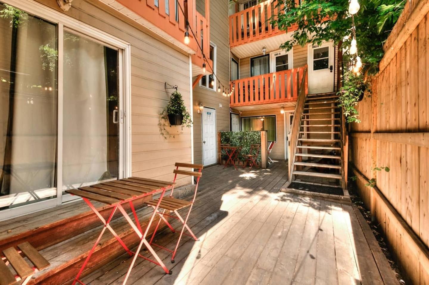 100 Meters To Metro Beaudry - Full - 1 Minute Walk To The Famous St Catherine Street - Montcalm Units * Montreal