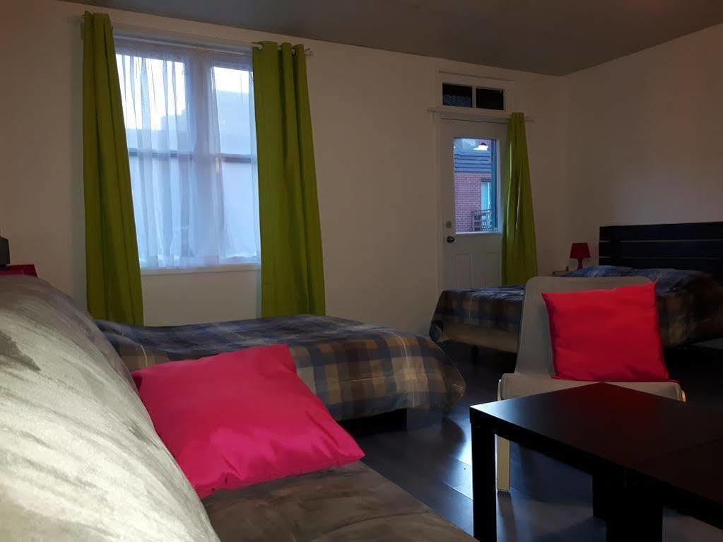 Apartment 100 Meters To Metro Beaudry - Full - 1 Minute Walk To The Famous St Catherine Street - Montcalm Units *
